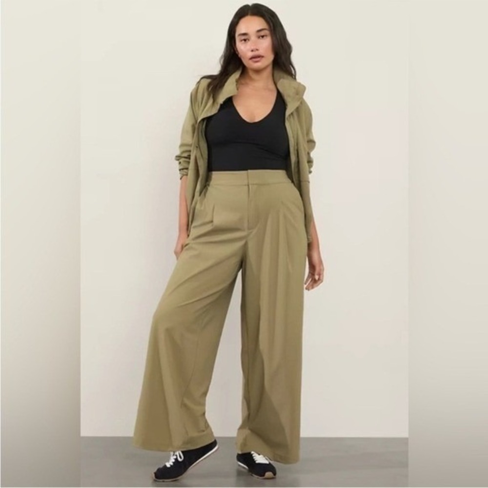 Athleta NWT Pinnacle Trouser Olive Branch Green Wide Leg‎ size 16